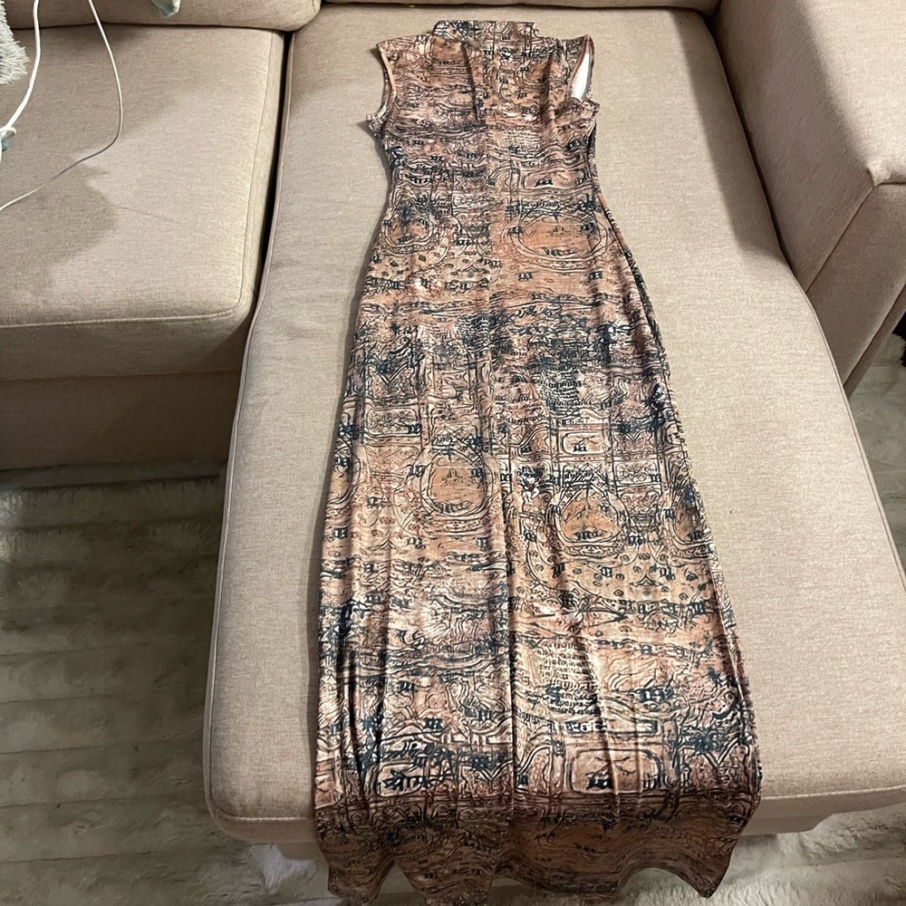 brown patterned bodycon maxi dress